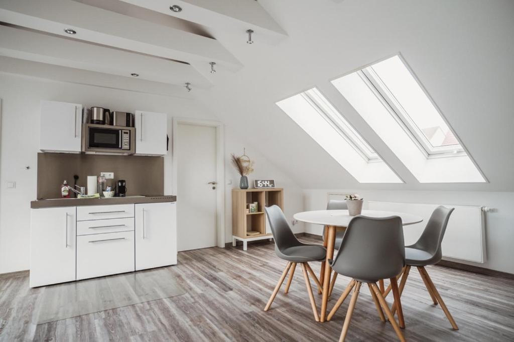 Dachtraum Waldner Apartment เวิร์ซบวร์ก ภายนอก รูปภาพ