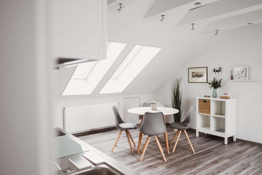 Dachtraum Waldner Apartment เวิร์ซบวร์ก ภายนอก รูปภาพ